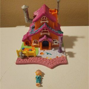Vintage 1994 Bluebird Dog house